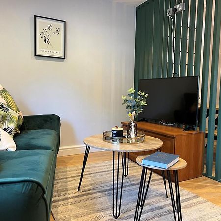 Luxury 2-Bed Barn Conversion In Llansteffan Кармартън Екстериор снимка